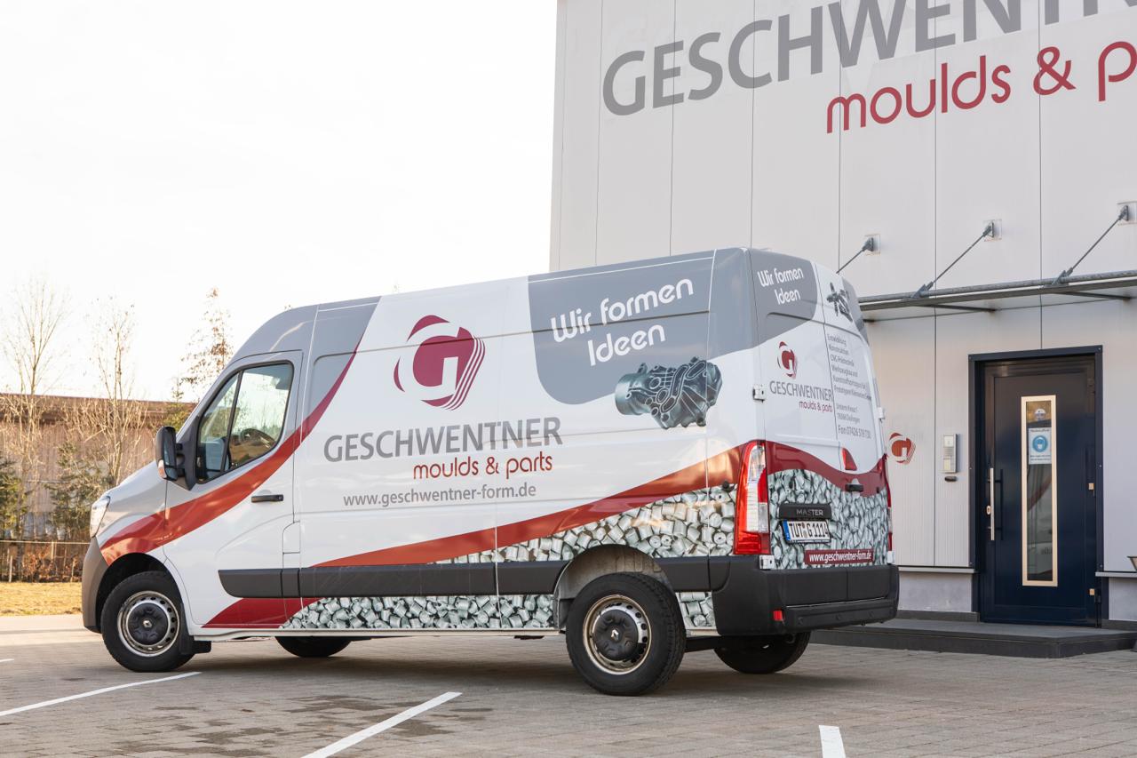 Geschwendtner moulds & parts Firmenfahrzeug — Wir formen Ideen